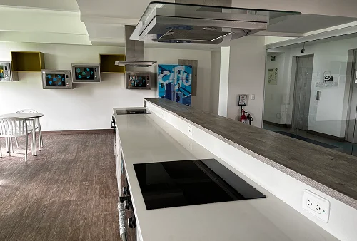 city u zona estudio